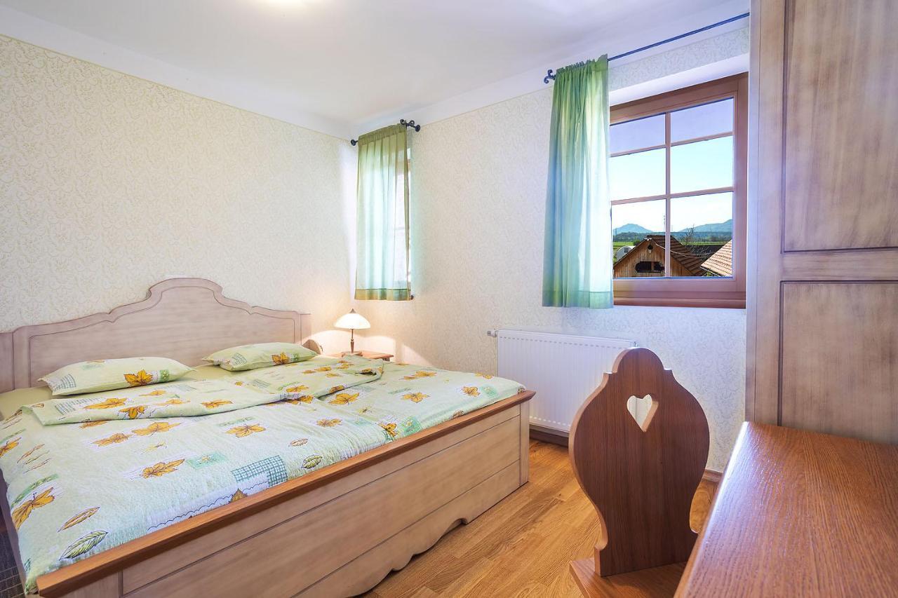 Apartments Tourist Farm Matijovc Naklo Eksteriør bilde