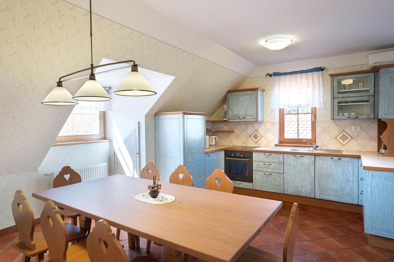 Apartments Tourist Farm Matijovc Naklo Eksteriør bilde